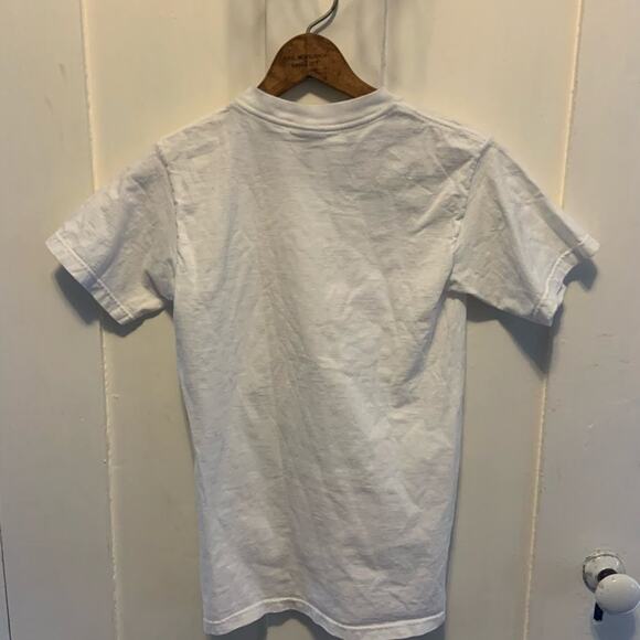 Vintage Hard Rock Cafe Cayman Islands white logo tee in a size XS. Classic! - Picture 4 of 5